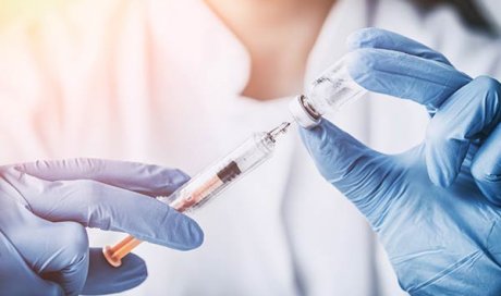 Cabinet infirmier pour la réalisation d’une injection de vaccin à Chavanay